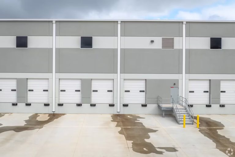 2304 Reed Rd Houston TX Building Photo 1 Lar 1 768x512